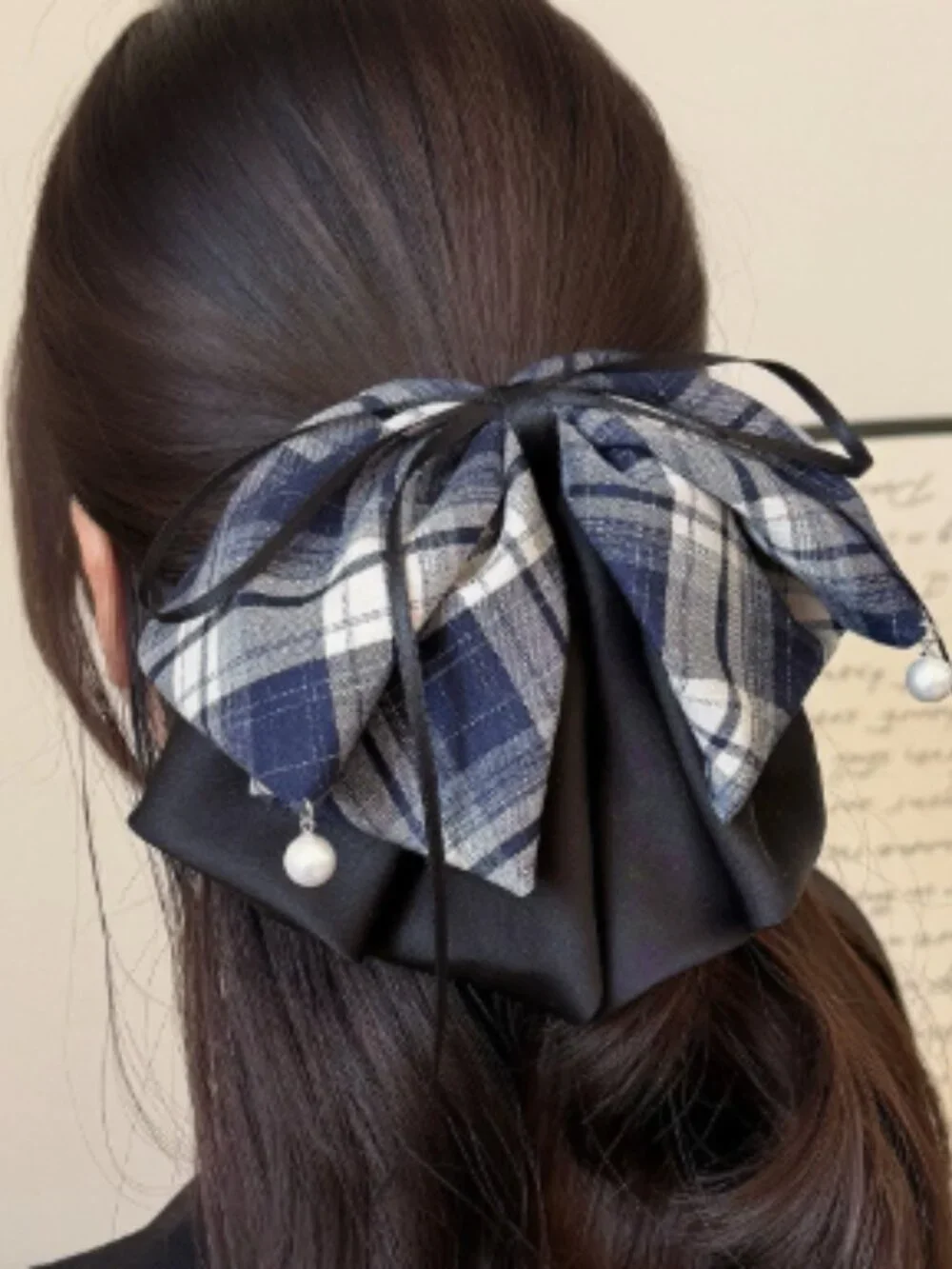 Women's hair clip